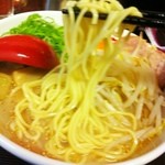 徳福仁 - 特選・塩中華そば：麺アップ