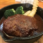 酒処 月あかり - 煮込みハンバーグ