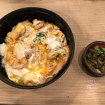 鳥つね自然洞 - 親子丼