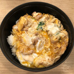 鳥つね自然洞 - 親子丼