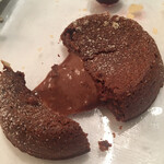 クッチーナ イタリアーナ ガッルーラ - フォンダンショコラをカットしました