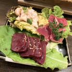 大しま - 盛り合わせC
                                まるちょう、レバー、ハツ