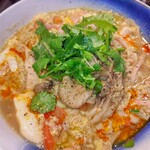 ロックンビリーS1 - 牡蠣出汁と比内地鶏スープのサンラータン麺