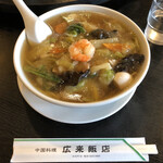 広来飯店 - 什景湯麺（五目そば）