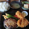 きらく - 料理写真:ハンバーグランチ 930円 ＋カニコロッケ120円＋チキンカツ120円
