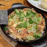 Hiroshima Fuu Okonomiyaki Shanto - コースの鉄板玉子焼き