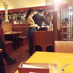 松屋 やきにく すてぇ～き - 店内の様子。