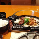 Matsuya Yakiniku Suteki - 元祖ハラミ＆大阪ホルモンランチ　1280円(税別)。