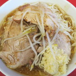 ラーメン二郎 - ラーメン小＋ニンニク多め