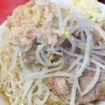 ラーメン二郎 - ＜参考＞ラーメン小＋ヤサイニンニクアブラカラメ
