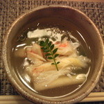 すし処 みや古分店 - 北海道森地区の毛蟹とうるい（山菜）の吉野葛かけ