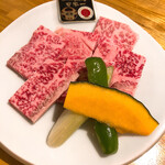 縁 - 常連さんポイントカードサービス品♪上カルビ