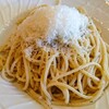 ペペローニ - 料理写真:ペコリーノチーズと黒胡椒、オリーブオイルのパスタ