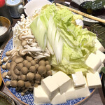 喜助 - 野菜や豆腐もたっぷり