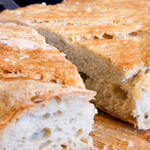 ウシマル - 自家製パン