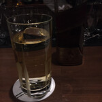 バー ゴヤ - ジョニーウォーカーのレッドラベル。黒に比べてまろやかというか優しいというか