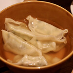 餃子とスパークリング バブルス - 水餃子