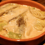 餃子とスパークリング バブルス - 炊き餃子