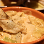 餃子とスパークリング バブルス - ウマーベラス！！