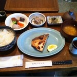 三ちゃん - マナガツオ焼き魚定食