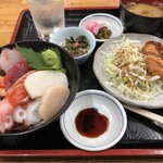 Hyakumi - 海鮮丼定食