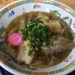 ラーメン倉庫 - 醤油豚骨らーめん♪ 600円