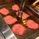焼肉 ジャンボ - 