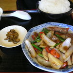 蛮蛮飯店 万里香 - 牛肉の黒こしょう炒めランチ