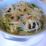 蛮蛮飯店 万里香 - 野菜の塩味ラーメン