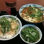 丸亀製麺 - ねぎたっぷりのカレーです。