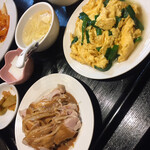 菜福楼 - 日替わりのニラ玉と棒棒鶏定食（＾∇＾）