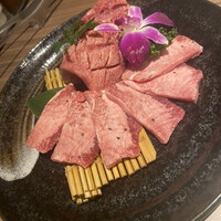焼肉ダイニング MEGUMI 本店 - 