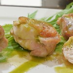 トリワイン ＰＩＫＯＳＨＨＨＵ - 鉄板焼鶏 塊のもも