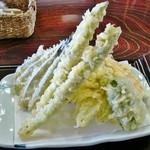 座敷そば たかあぜ - 「野菜天ぷら」\500で(7個)付きます