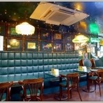 ラッキーピエロ - 店内１