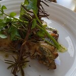 イタリアン バール ラ ファミーリア - 赤城鶏腿肉のグリル ローズマリー風味