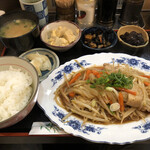 居食家　ちちかか - 豚もやし炒め定食