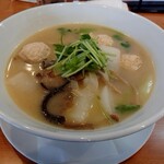 中国菜 胡桃 - 鶏団子と大根の白湯麺