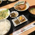 三津屋 - 赤魚煮付け定食