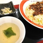 ホルモンラーメン ファミリー食堂 - 