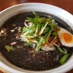豪壱 - 黒担担麺（税込800円）