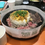 ペッパーランチ - お肉たっぷりビーフペッパーライス
大盛 カレー味 1000円