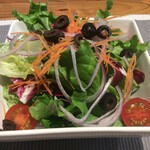 Tigri mixed green salad