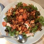福龍園 - 鶏胸肉と豚耳と皮蛋の麻辣和え