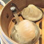仁修樓 - 和出汁香る小籠包とエビ餃子