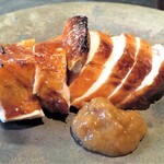 仁修樓 - 広東式ローストチキン　梅肉酒粕風味