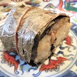 仁修樓 - 蓮の葉包み蒸しおこわ