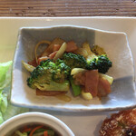 cafe nicori - ベーコンとブロッコリーのカレー炒め