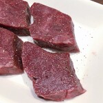 炭火焼肉ふじた - ハツは旨味があります。これで500円♪