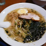 桜木屋 - ネギ塩ラーメン